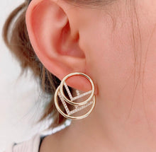 Load image into Gallery viewer, F Logo Earrings